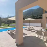 Villa Riza Sun By Katasztári